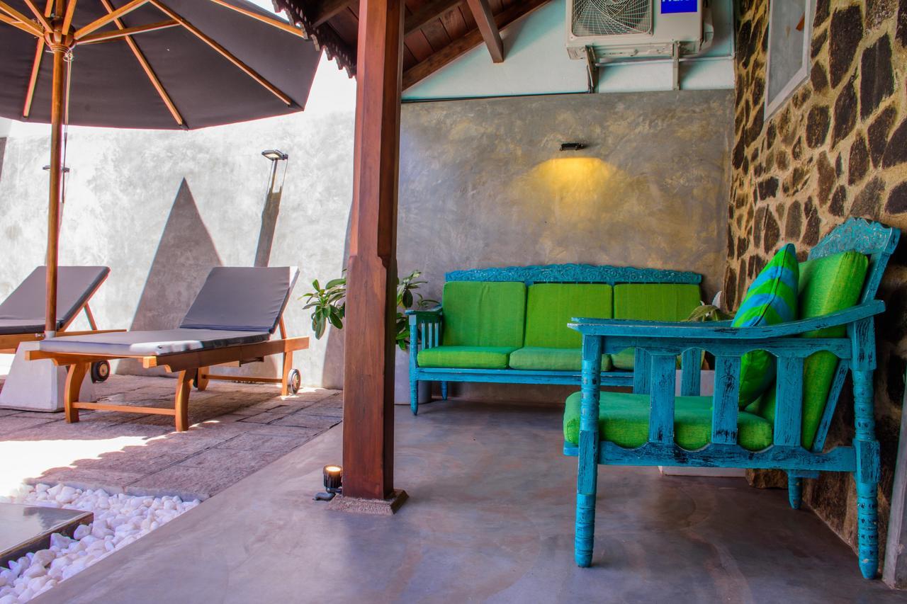 Rock Elephant Villa Hikkaduwa Bagian luar foto