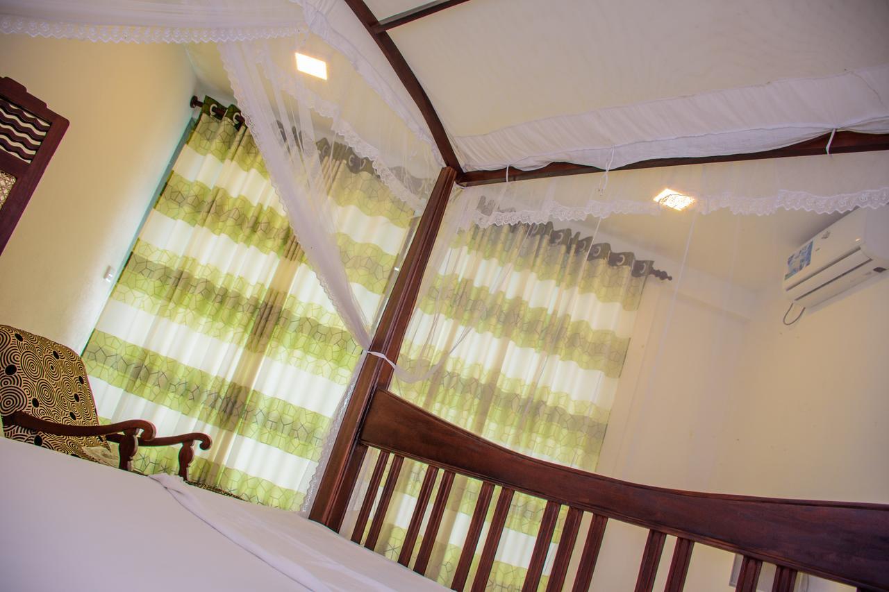 Rock Elephant Villa Hikkaduwa Bagian luar foto
