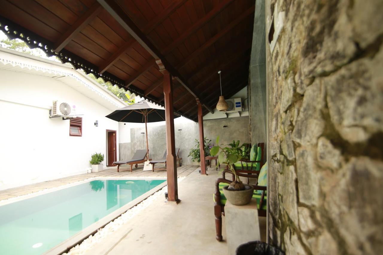 Rock Elephant Villa Hikkaduwa Bagian luar foto