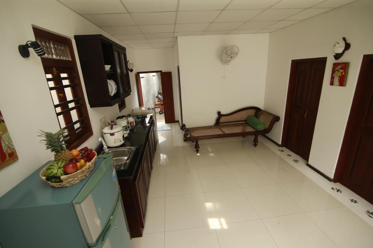 Rock Elephant Villa Hikkaduwa Bagian luar foto